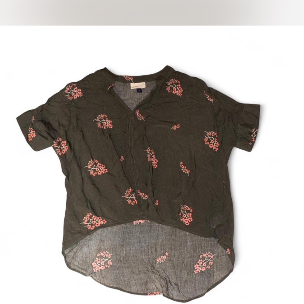 Universal Thread Olive Floral Blouse